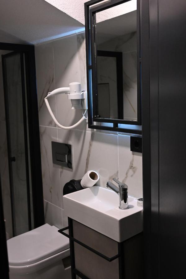 Main Airport Hotel Arnavutkoy ภายนอก รูปภาพ